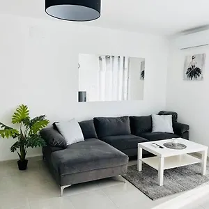 Maison 4 Personnes Avec Jacuzzi Hébergement de vacances Marignane